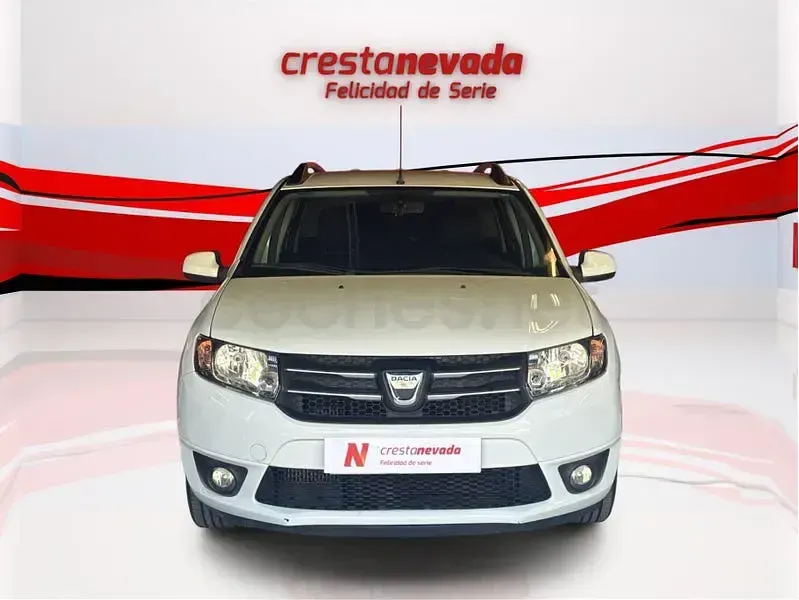Usado Dacia Logan Lauréate 90 CV (66 kW) 2014 Blanco Familiar