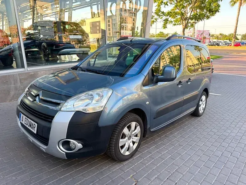 Usado Citroën Berlingo XTR 90 CV (66 kW) 2012 Negro Monovolumen