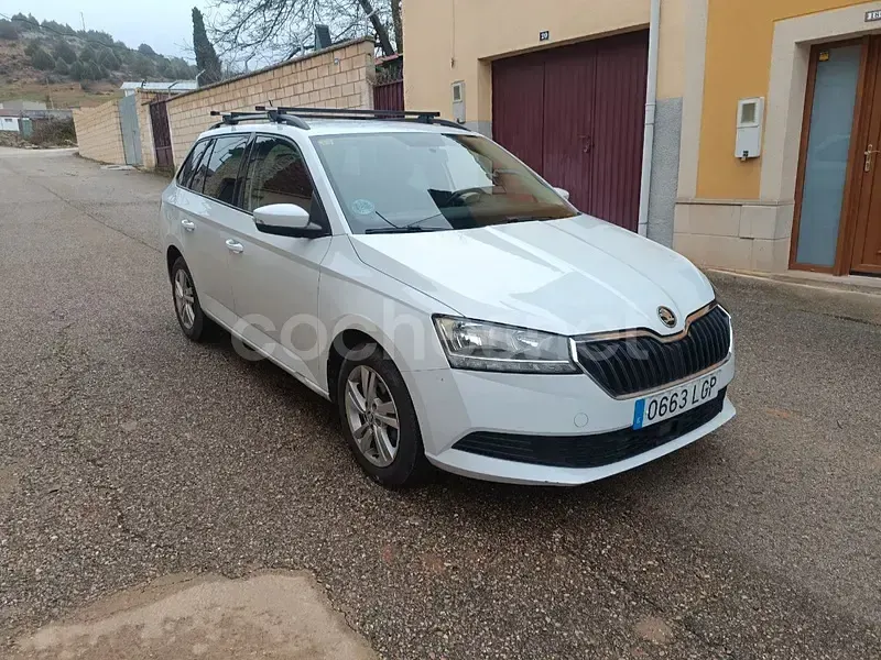 Usado Skoda Fabia Ambition 95 CV (69 kW) 2020 Blanco Utilitario