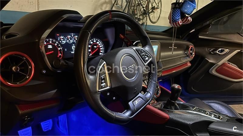 Usado Chevrolet Camaro 432 CV (317 kW) 2015 Azul Coupe