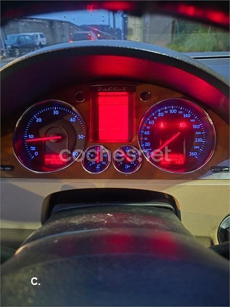 Usado VW Passat Highline 140 CV (102 kW) 2007 Negro Berlina