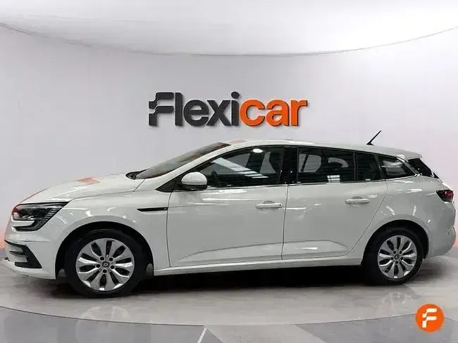 Usado Renault Mégane II Business 115 CV (84 kW) 2021 Gris Berlina