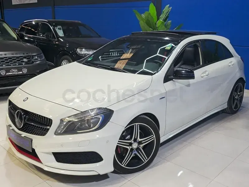 Usado Mercedes A250 AMG line 211 CV (155 kW) 2015 Blanco Utilitario