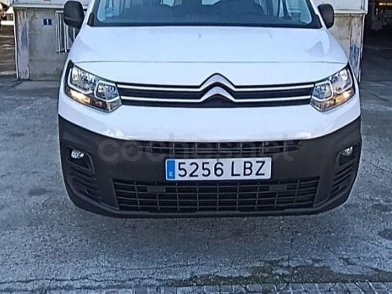 Usado Citroën Berlingo Live 102 CV (75 kW) 2019 Blanco Monovolumen