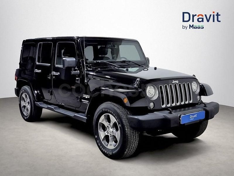 Negro Usado 2018 Jeep Wrangler Unlimited Sahara SUV | 41.990 € (Precio justo) - Imagen 1/4