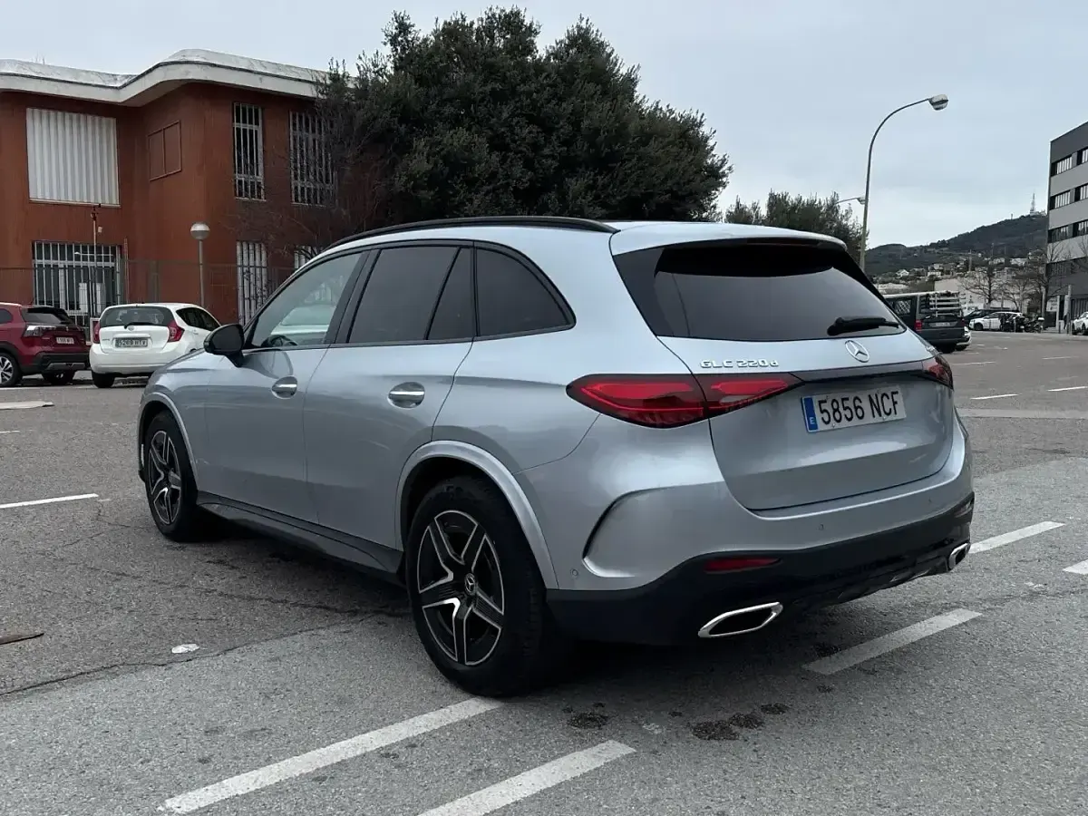 Usado Mercedes GLC220 197 CV (144 kW) 2025 Gris SUV