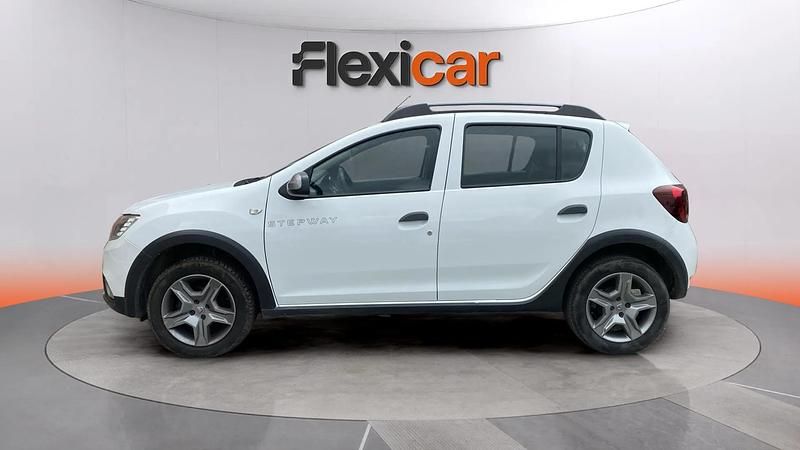 Usado Dacia Sandero Essentiel 101 CV (74 kW) 2020 Blanco Utilitario