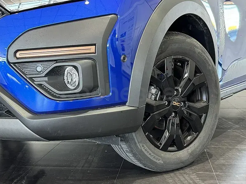 Usado Dacia Sandero Extreme 101 CV (74 kW) 2025 Azul Berlina
