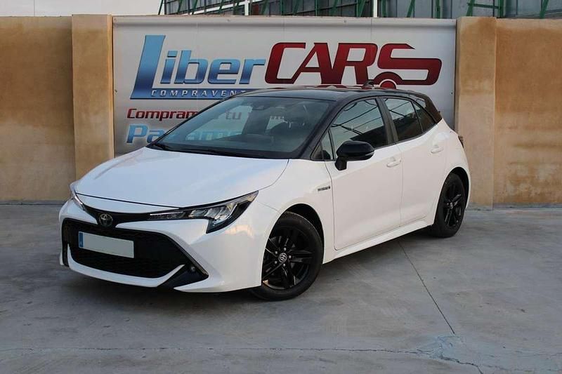 Usado Toyota Corolla Active 122 CV (89 kW) 2020 Blanco Utilitario