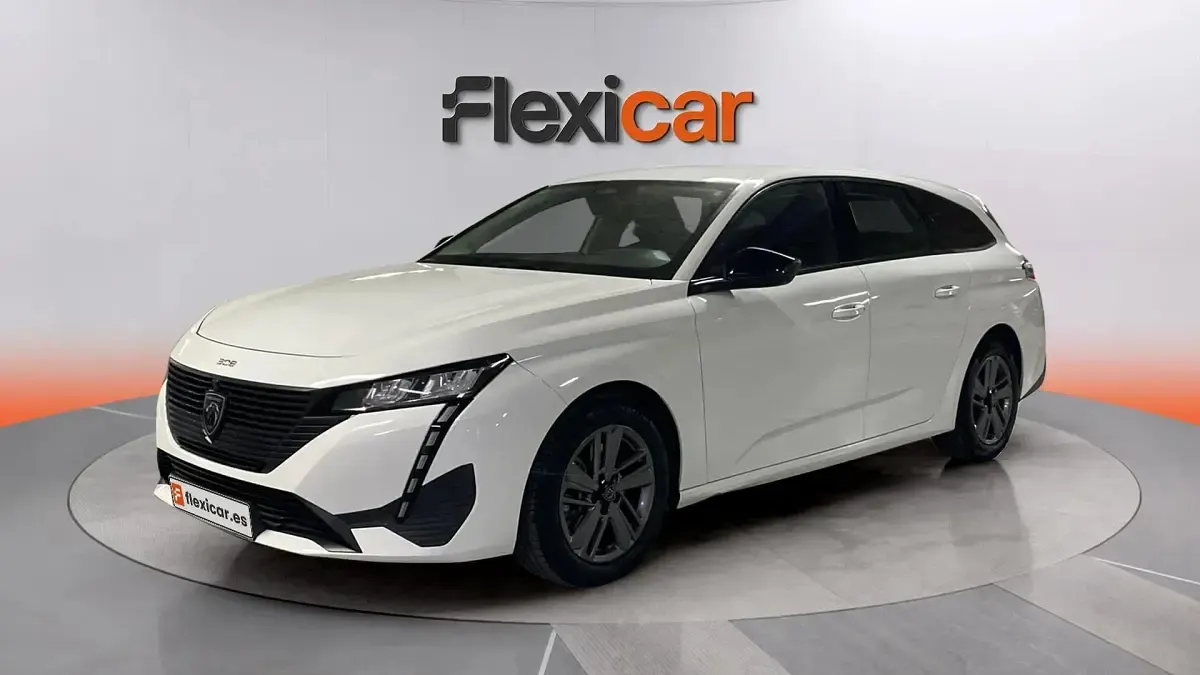 Usado Peugeot 308 SW Active 131 CV (96 kW) 2022 Blanco Familiar