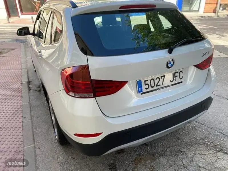 Usado BMW X1 116 CV (85 kW) 2015 Blanco SUV