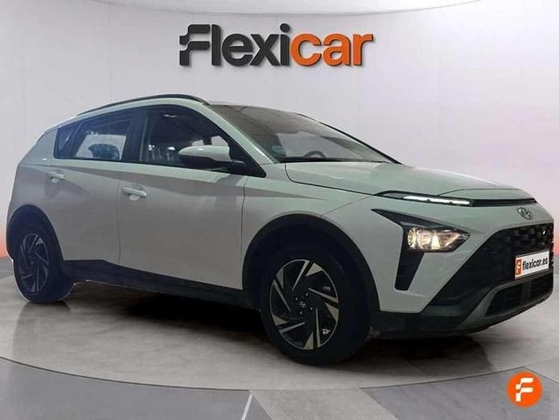 Usado Hyundai Bayon 84 CV (61 kW) 2023 Blanco SUV