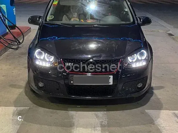 Usado VW Golf IV Highline 105 CV (77 kW) 2005 Negro Berlina