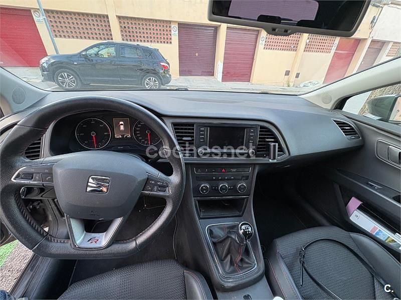 Usado Seat Leon CONNECT 150 CV (110 kW) 2014 Gris / plata Berlina