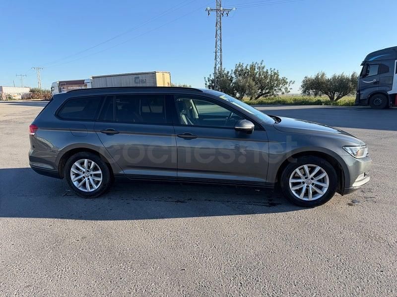 Usado VW Passat Advance 150 CV (110 kW) 2016 Gris / plata Familiar