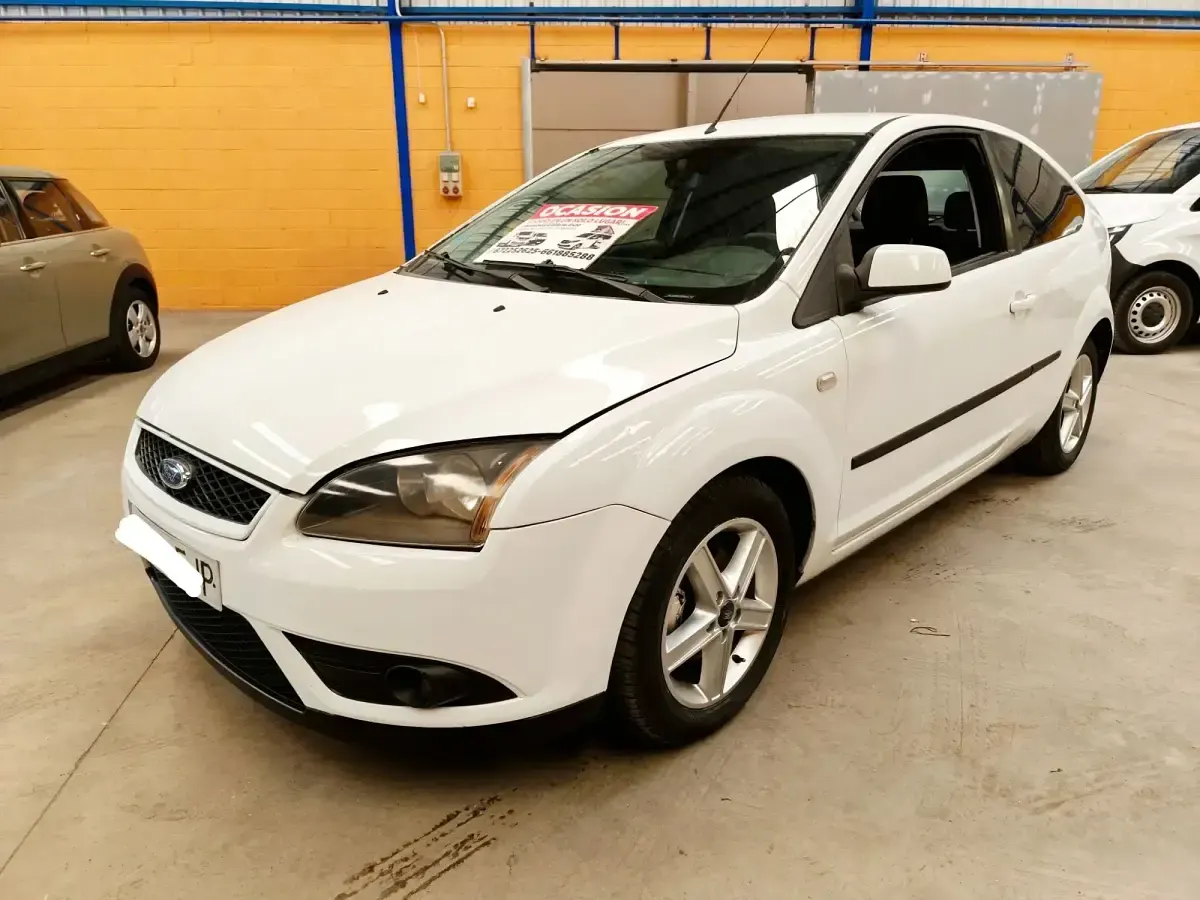 Usado Ford Focus Business Edition 100 CV (73 kW) 2007 Blanco