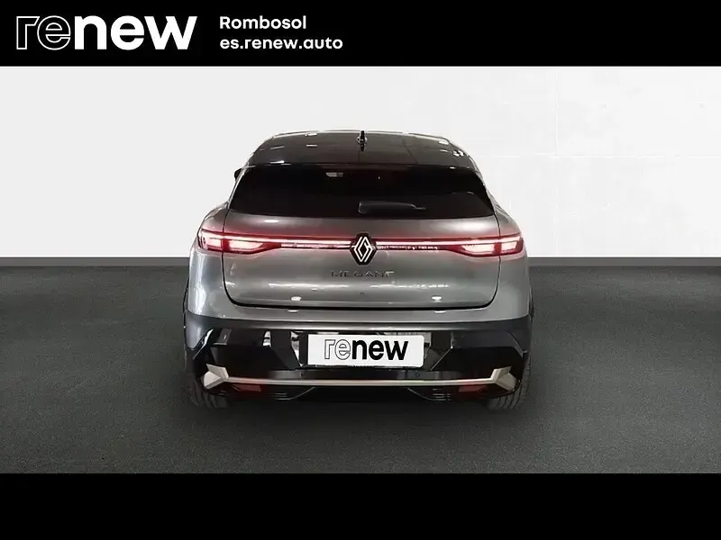 Usado Renault Mégane Iconic 161 kW (219 CV) 2023 Gris Berlina