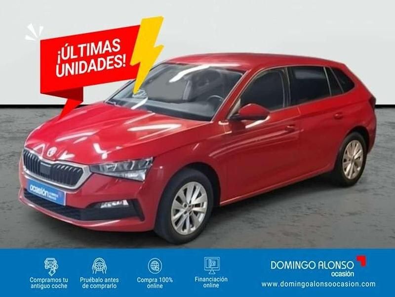Usado Skoda Scala Ambition 110 CV (80 kW) 2023 Rojo Utilitario