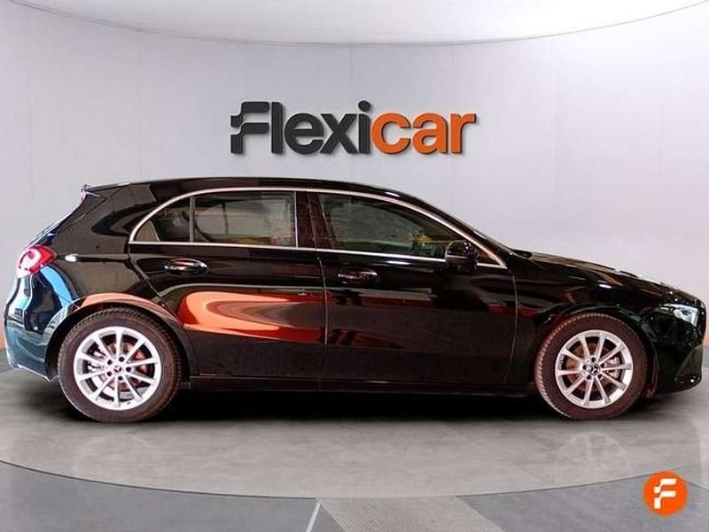 Usado Mercedes A180 116 HP (85 kW) 2019 Preto Citadino