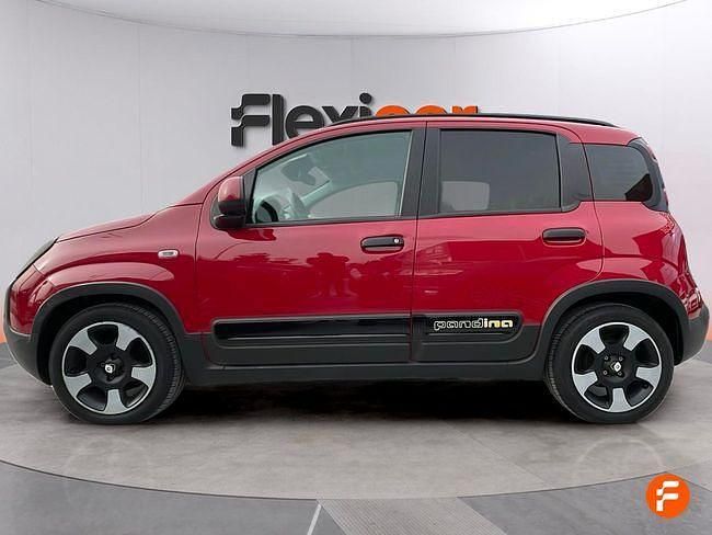 Usado Fiat Panda 70 CV (51 kW) 2024 Rojo Utilitario