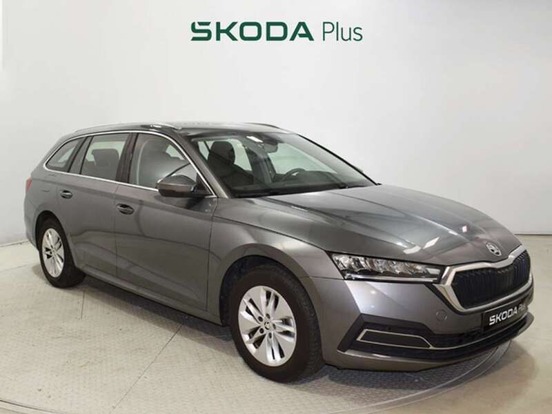 Gris Usado 2024 Skoda Octavia Ambition Familiar | 24.300 € (Precio justo) - Imagen 1/4