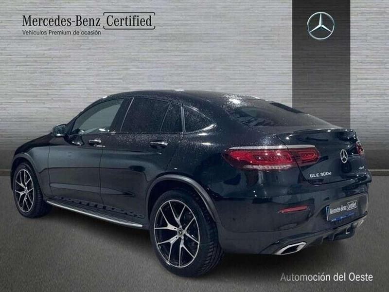 Usado Mercedes GLC300 AMG line 247 CV (181 kW) 2021 Negro SUV