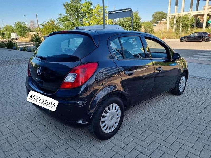 Usado Opel Corsa Essentia 60 CV (44 kW) 2008 Negro Utilitario