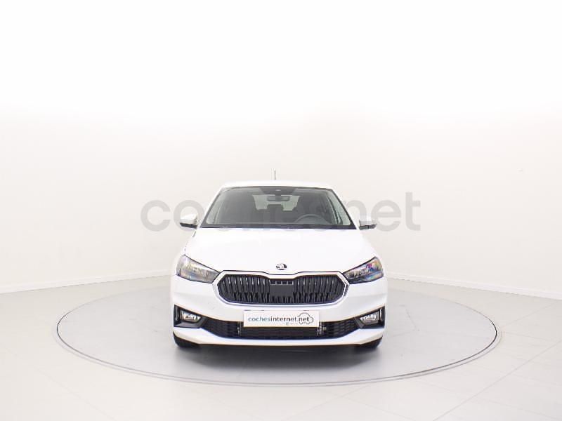 Usado Skoda Fabia Selection 115 CV (84 kW) 2025 Blanco Utilitario