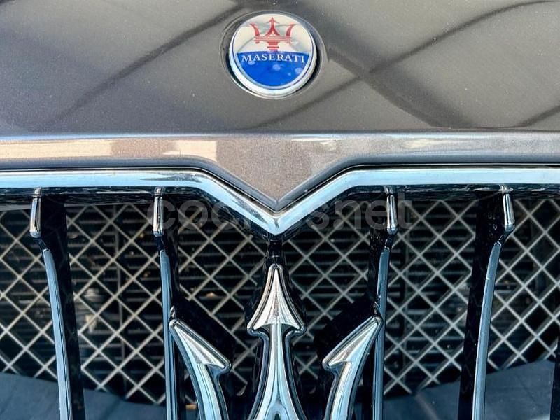 Usado Maserati Ghibli 275 CV (202 kW) 2015 Gris / plata Berlina