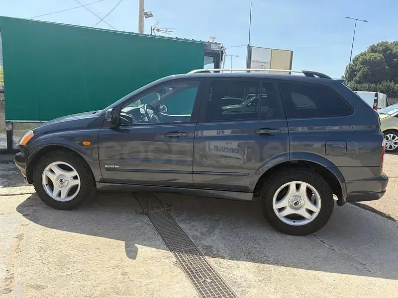 Usado SsangYong Kyron Limited 141 CV (103 kW) 2006 Azul SUV