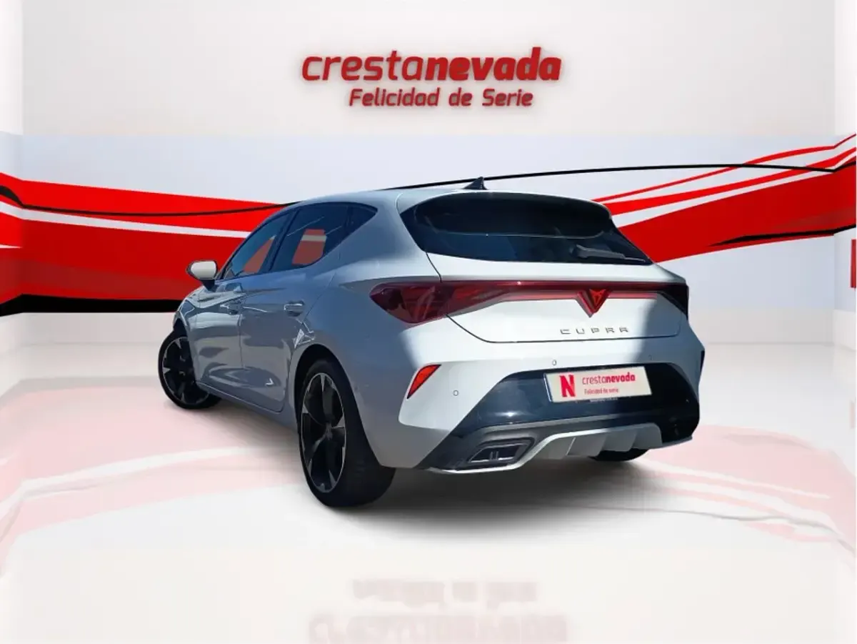 Usado Cupra Leon 150 CV (110 kW) 2025 Blanco