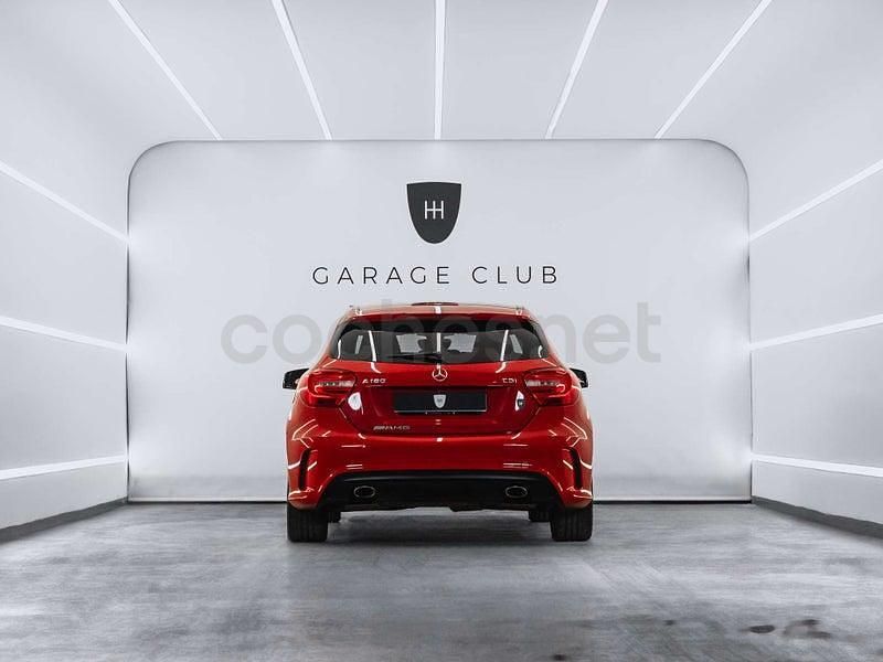 Usado Mercedes A180 AMG line 109 CV (80 kW) 2014 Rojo Berlina