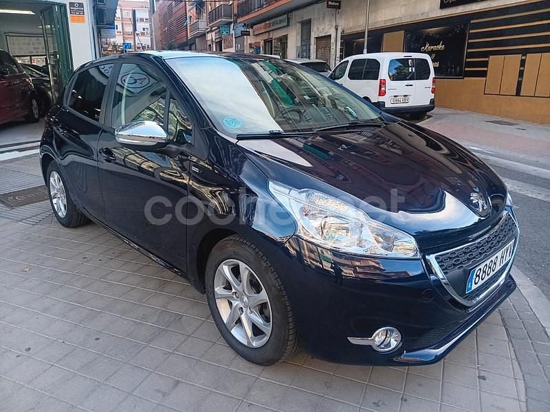 Usado Peugeot 208 Access 82 CV (60 kW) 2014 Azul Utilitario