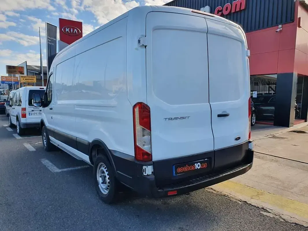 Usado Ford Transit Trend 131 CV (96 kW) 2020 Blanco Van