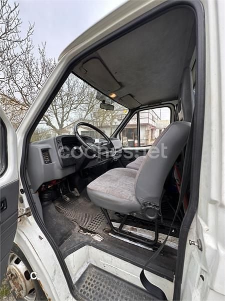 Usado Ford Transit 109 CV (80 kW) 1990 Blanco Familiar