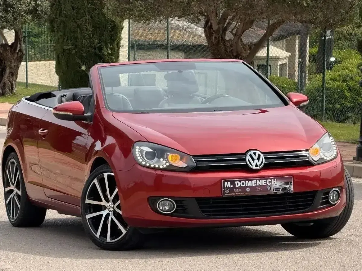 Usado VW Golf Cabriolet 160 CV (117 kW) 2012 Marrón Descapotable