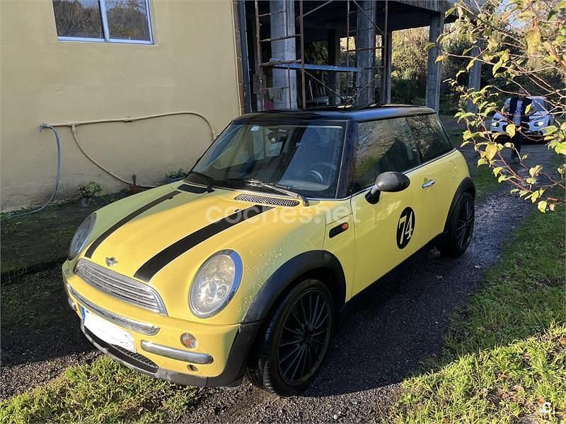 Usado Mini ONE 90 CV (66 kW) 2003 Amarillo Utilitario