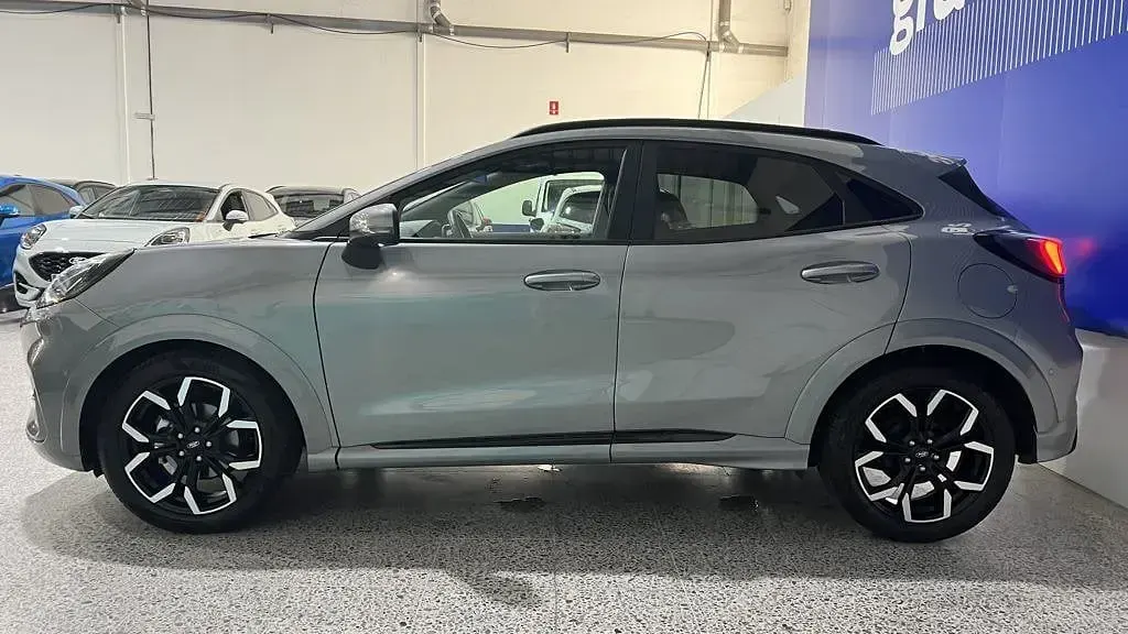 Usado Ford Puma ST-Line X 125 CV (91 kW) 2022 Plata solar (metalizado) SUV