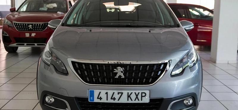 Usado Peugeot 2008 99 CV (72 kW) 2019 Gris artense SUV