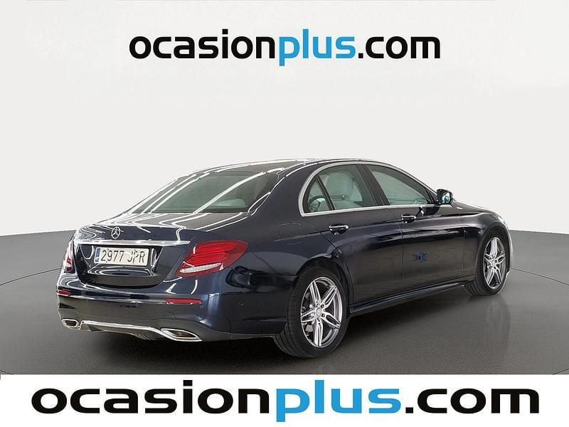 Käytetty Mercedes E200 184 HP (135 kW) 2016 Sininen Sedan