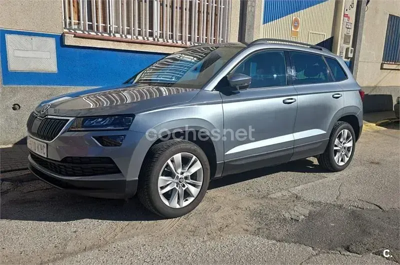Usado Skoda Karoq Ambition 115 CV (84 kW) 2019 Gris / plata SUV