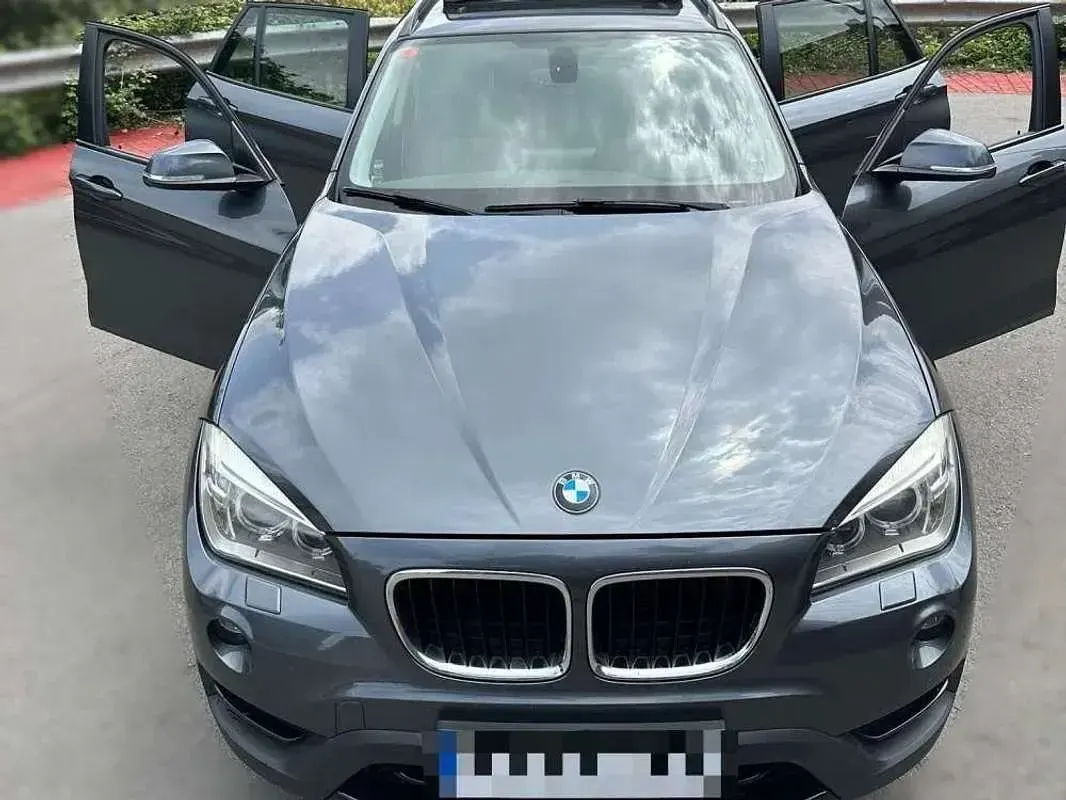 Usado BMW X1 190 CV (139 kW) 2013 Gris / plata SUV