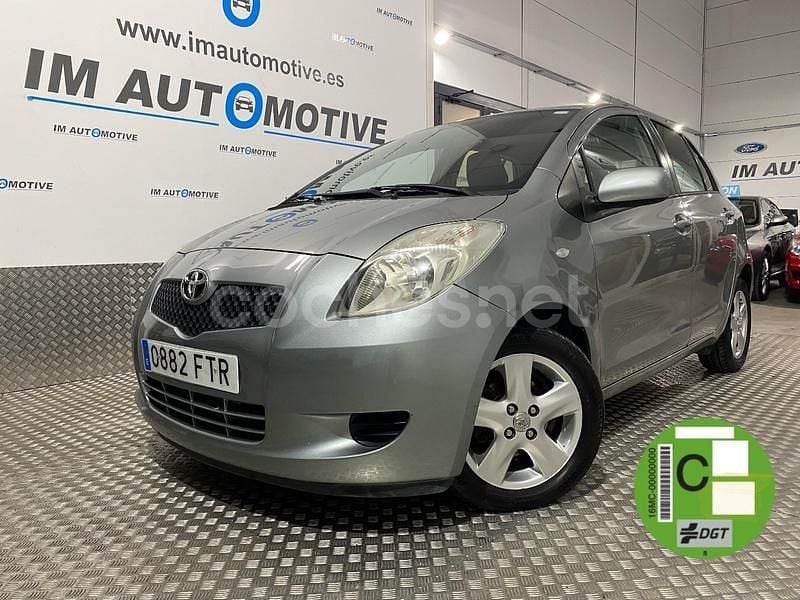 Gris / plata Usado 2008 Toyota Yaris Sol Berlina | 7490 € (Precio justo) - Imagen 1/4