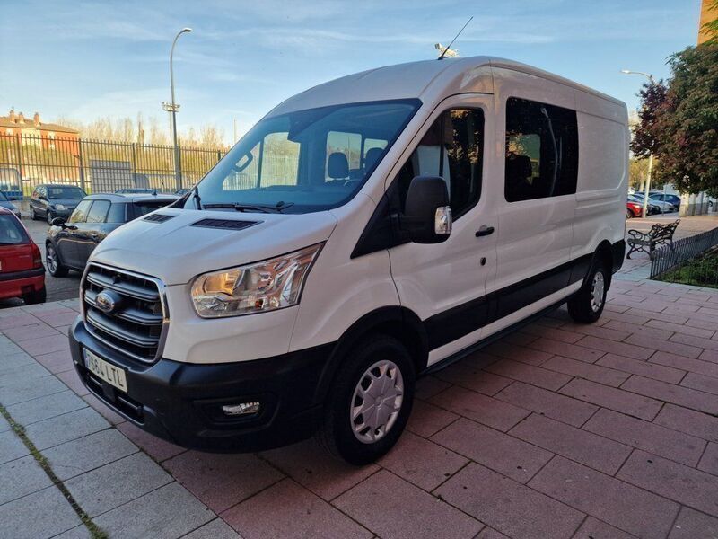 Blanco Usado 2021 Ford Transit Trend Berlina | 27.900 € - Imagen 1/4