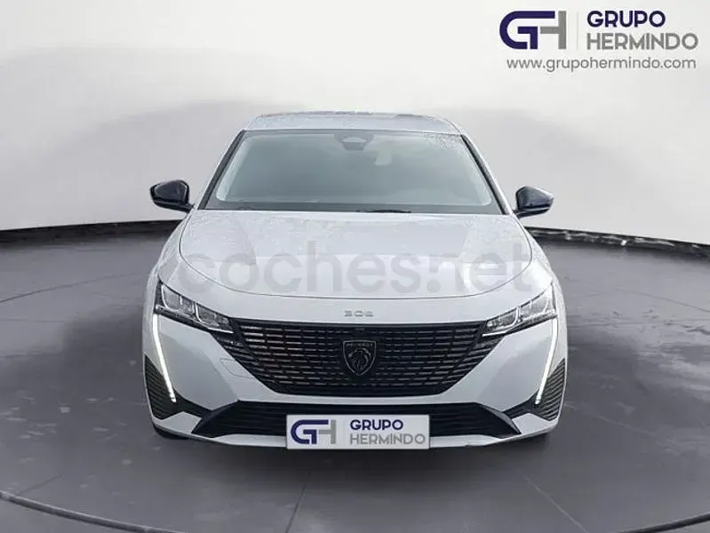 Usado Peugeot 308 Allure 130 CV (95 kW) 2024 Blanco Berlina