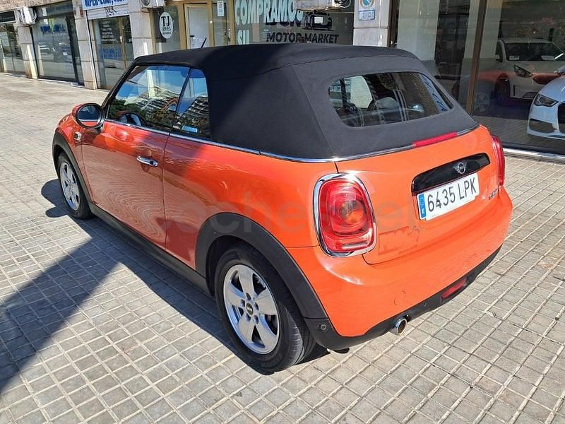 Usado Mini Cooper Cabriolet 136 CV (100 kW) 2021 Naranja Descapotable