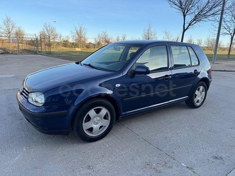 Usado VW Golf IV Conceptline 90 CV (66 kW) 2000 Azul Berlina
