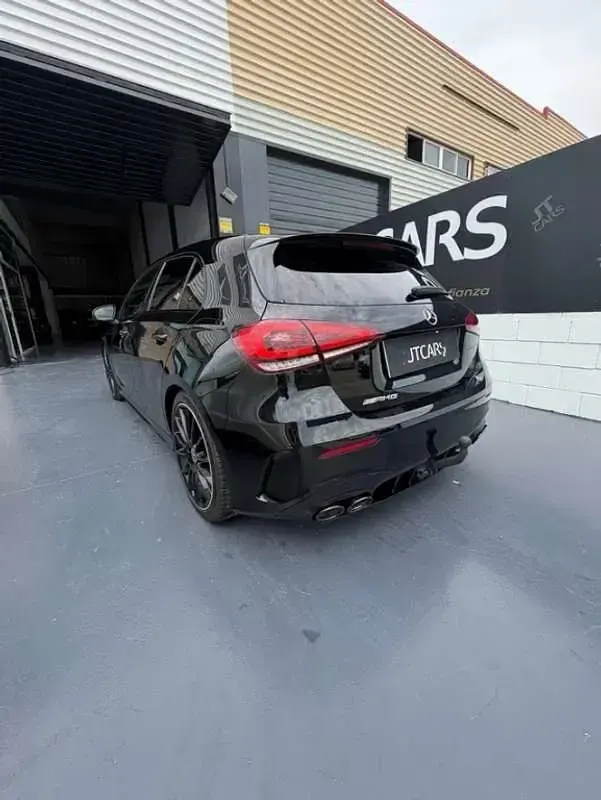 Usado Mercedes A200 150 CV (110 kW) 2021 Negro Utilitario