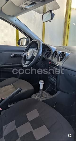 Usado Seat Ibiza Stylance 75 CV (55 kW) 2006 Gris / plata Utilitario