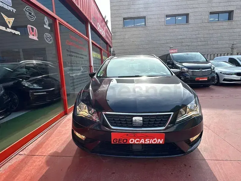 Käytetty Seat Leon Style 125 HP (91 kW) 2017 Musta Farmari